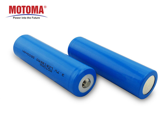 buy Cylindrical Rechargeable 18650 Lithium Ion Battery 3.7V 2600mAh online manufacturer